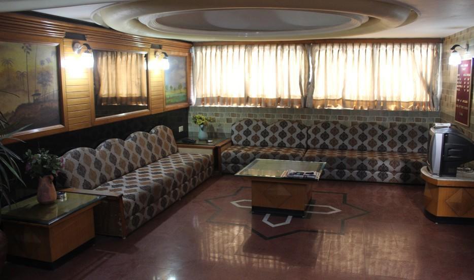 Hotel Unnati Ahmedabad Extérieur photo